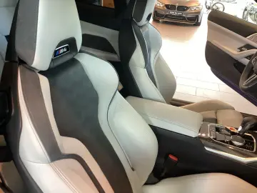 BMW M4 Competition Coupé Head-Up HK HiFi DAB WLAN