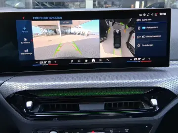 BMW M4 Competition Coupé LivePro Head-Up CarPlay Dri