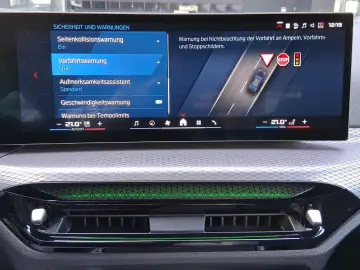 BMW M4 Competition Coupé LivePro Head-Up CarPlay Dri
