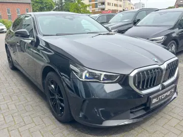 BMW 520i Lim Metallic adapt.LED Leder Kamera DA 18