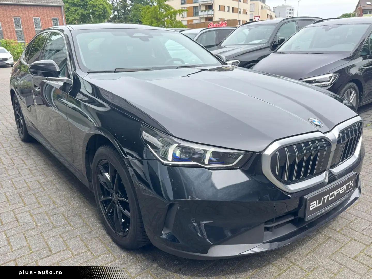 BMW 520i Lim Metallic adapt.LED Leder Kamera DA 18