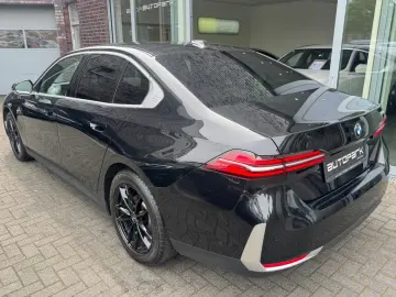 BMW 520i Lim Metallic adapt.LED Leder Kamera DA 18