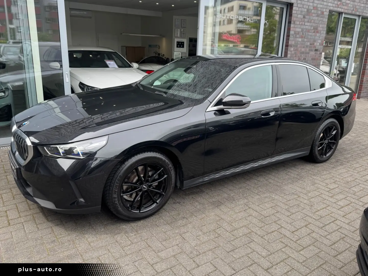 BMW 520i Lim Metallic adapt.LED Leder Kamera DA 18
