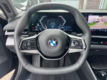 BMW 520i Lim Metallic adapt.LED Leder Kamera DA 18