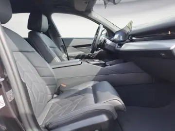 BMW 520d xDrive Limousine M Sportpaket Komfortsitze