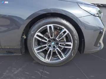 BMW 520d xDrive Limousine M Sportpaket Komfortsitze