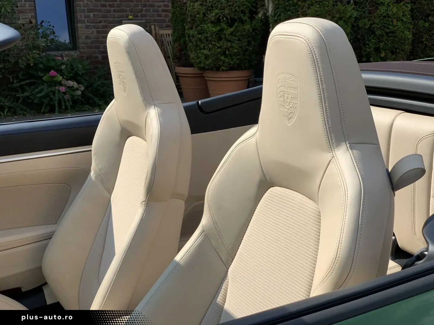 PORSCHE 992 911  4S Cabriolet PTS-OLIVEGRÜN HERITAGE SPO