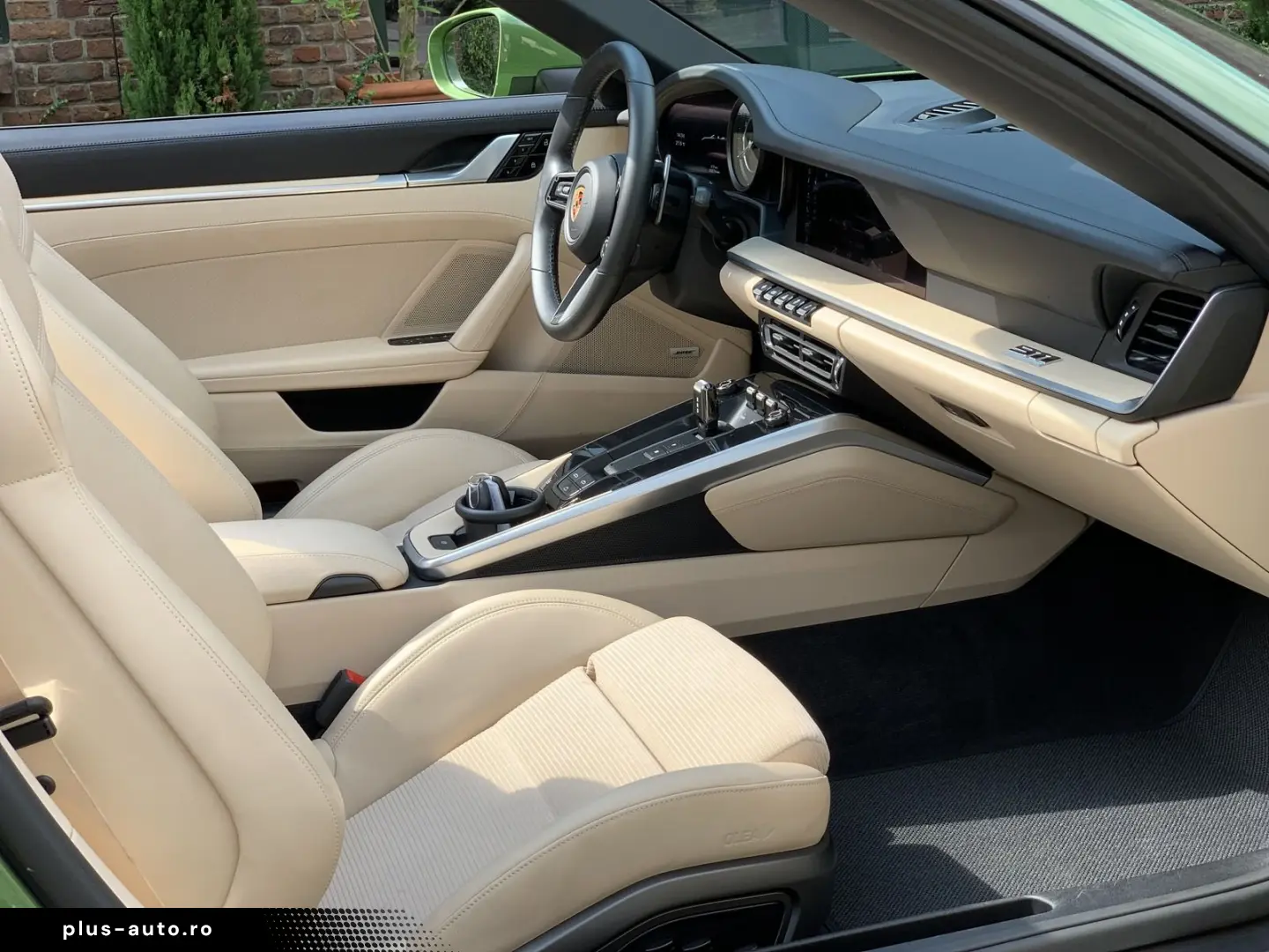 PORSCHE 992 911  4S Cabriolet PTS-OLIVEGRÜN HERITAGE SPO