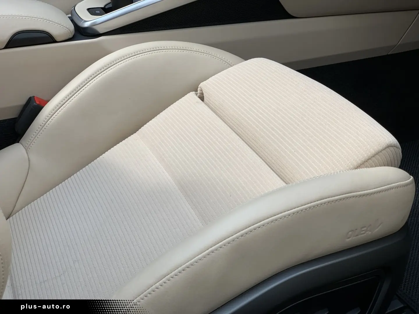 PORSCHE 992 911  4S Cabriolet PTS-OLIVEGRÜN HERITAGE SPO