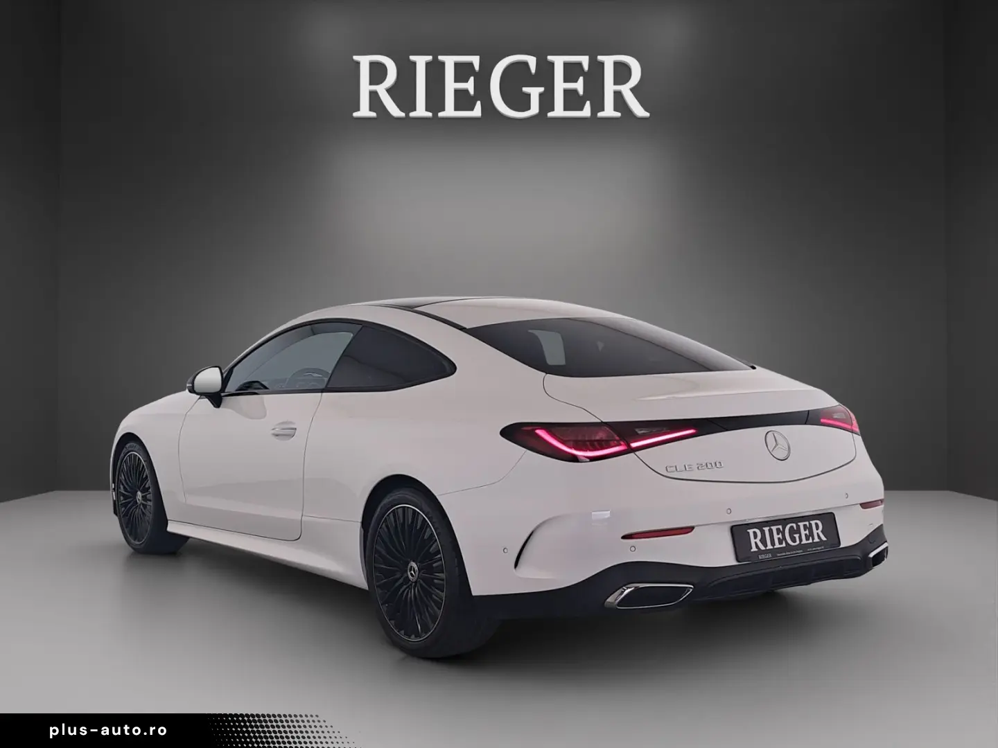MERCEDES-BENZ CLE 200 AMG Pano MEMORY NIGHT 360  Keyless LED