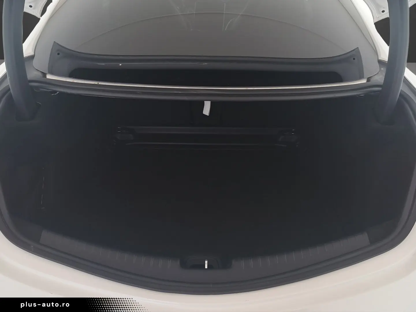 MERCEDES-BENZ CLE 200 AMG Pano MEMORY NIGHT 360  Keyless LED
