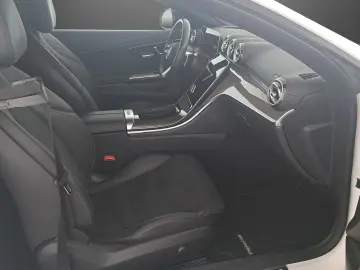 MERCEDES-BENZ CLE 200 AMG Pano MEMORY NIGHT 360  Keyless LED