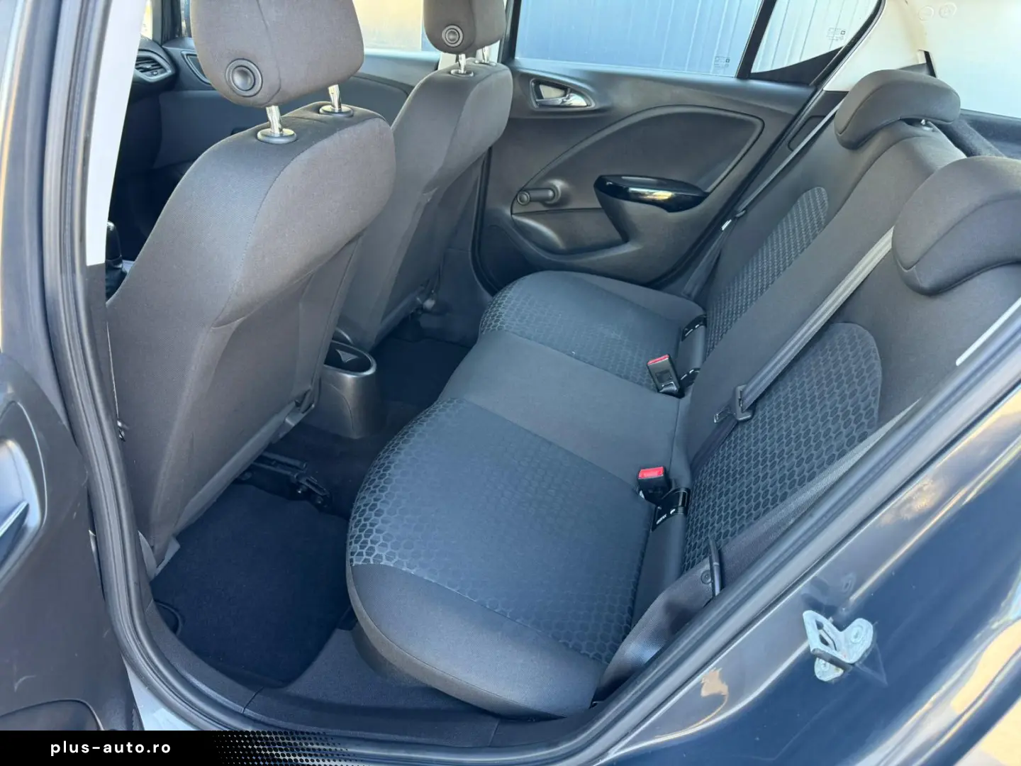 Opel Corsa1.2 Benzină  2015  Euro 6  12 luni Garantie  și în