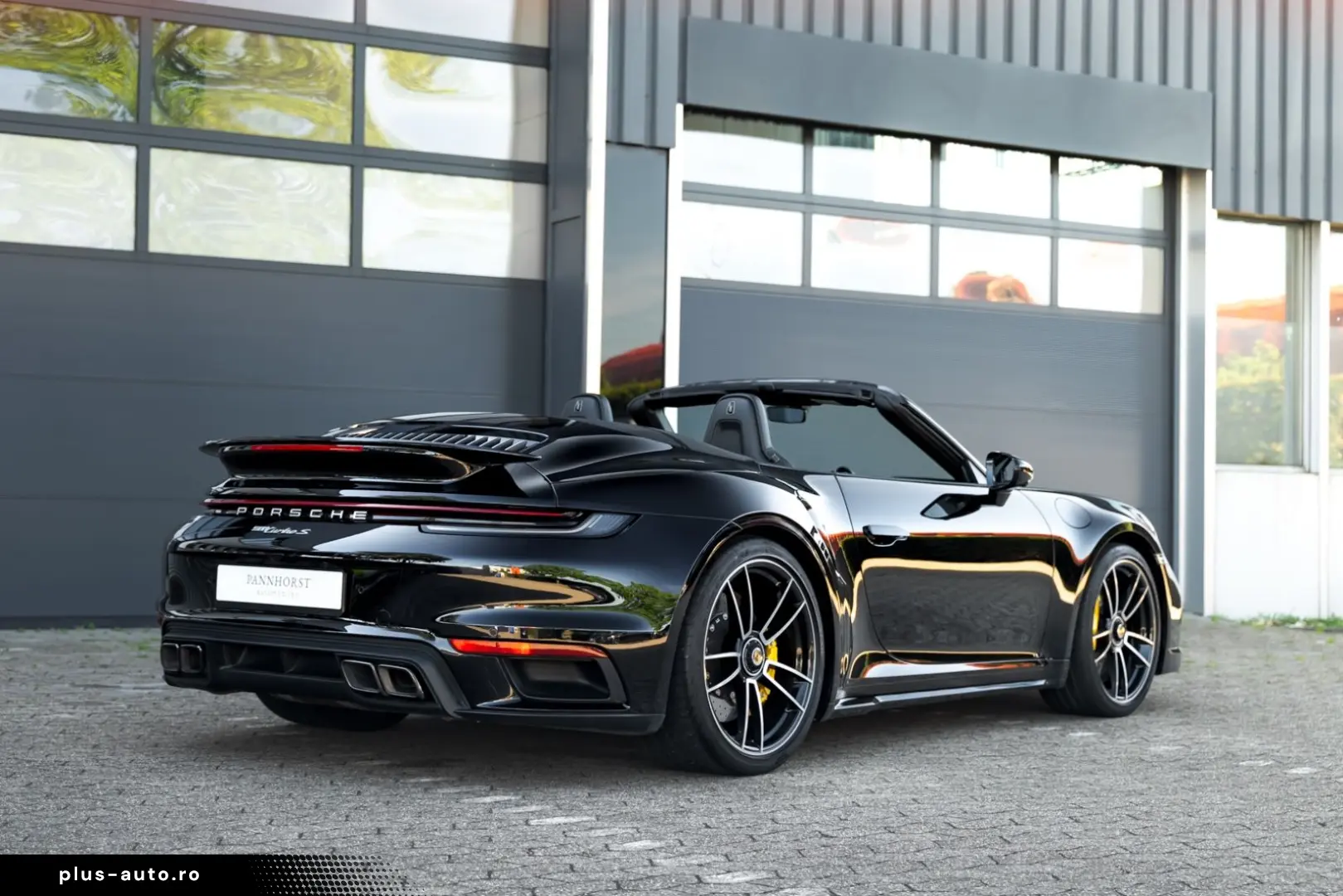 PORSCHE 992.1 Turbo S Cabriolet Burmester Lift PDLS Plus