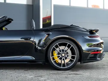 PORSCHE 992.1 Turbo S Cabriolet Burmester Lift PDLS Plus