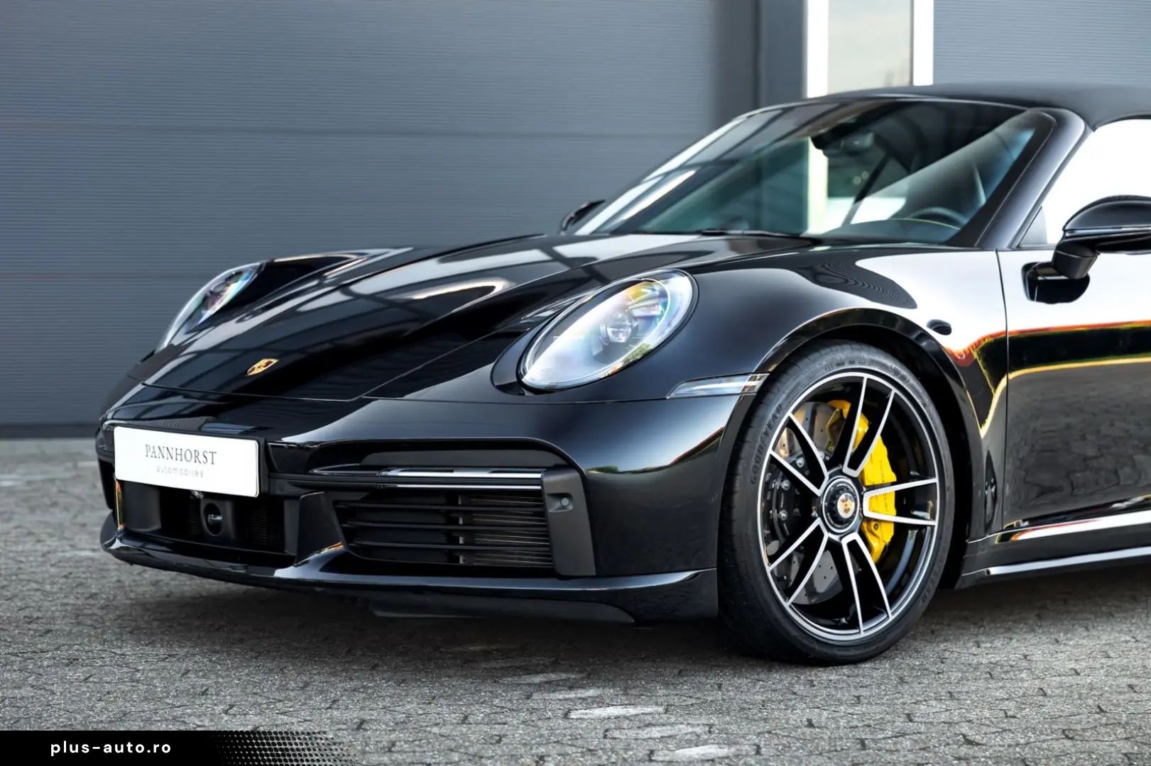 PORSCHE 992.1 Turbo S Cabriolet Burmester Lift PDLS Plus