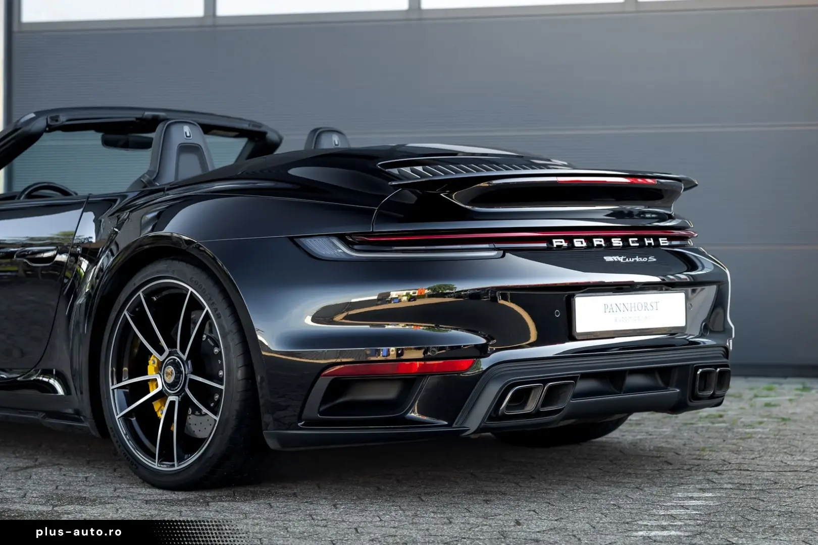 PORSCHE 992.1 Turbo S Cabriolet Burmester Lift PDLS Plus