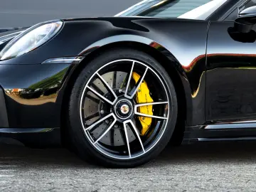 PORSCHE 992.1 Turbo S Cabriolet Burmester Lift PDLS Plus