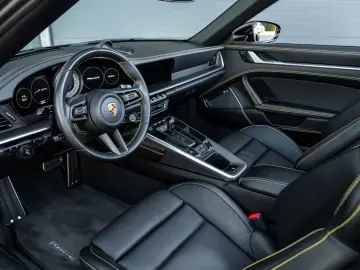 PORSCHE 992.1 Turbo S Cabriolet Burmester Lift PDLS Plus