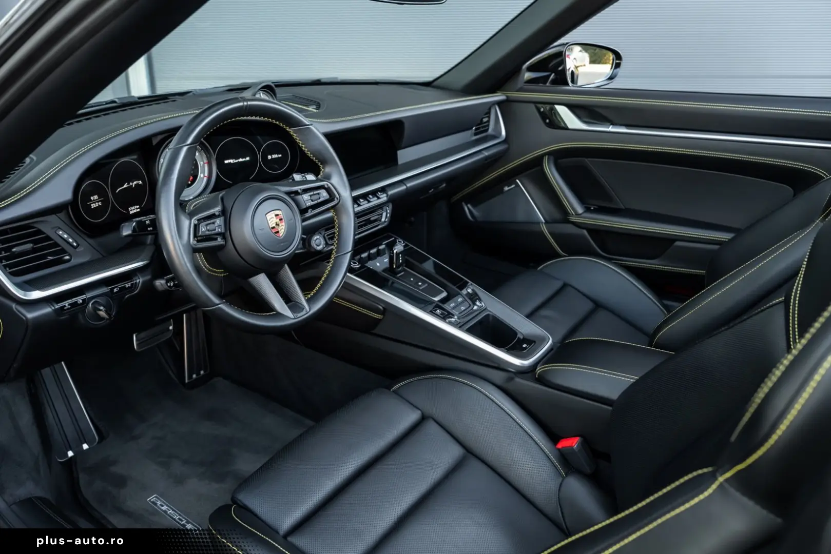PORSCHE 992.1 Turbo S Cabriolet Burmester Lift PDLS Plus