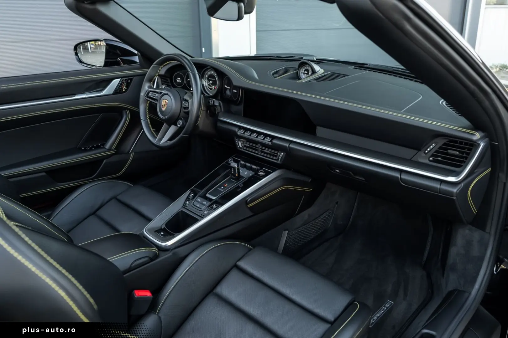 PORSCHE 992.1 Turbo S Cabriolet Burmester Lift PDLS Plus