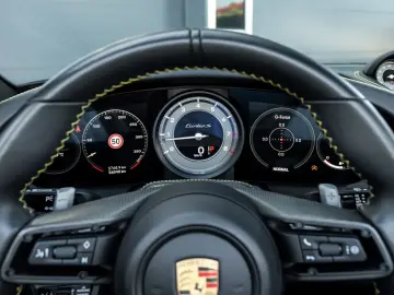 PORSCHE 992.1 Turbo S Cabriolet Burmester Lift PDLS Plus