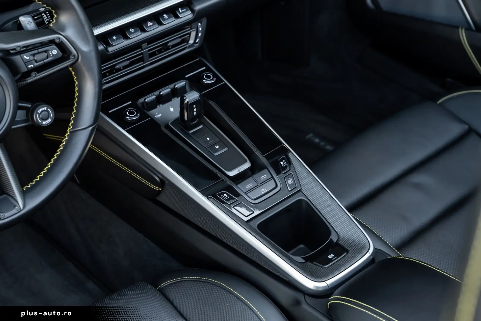 PORSCHE 992.1 Turbo S Cabriolet Burmester Lift PDLS Plus