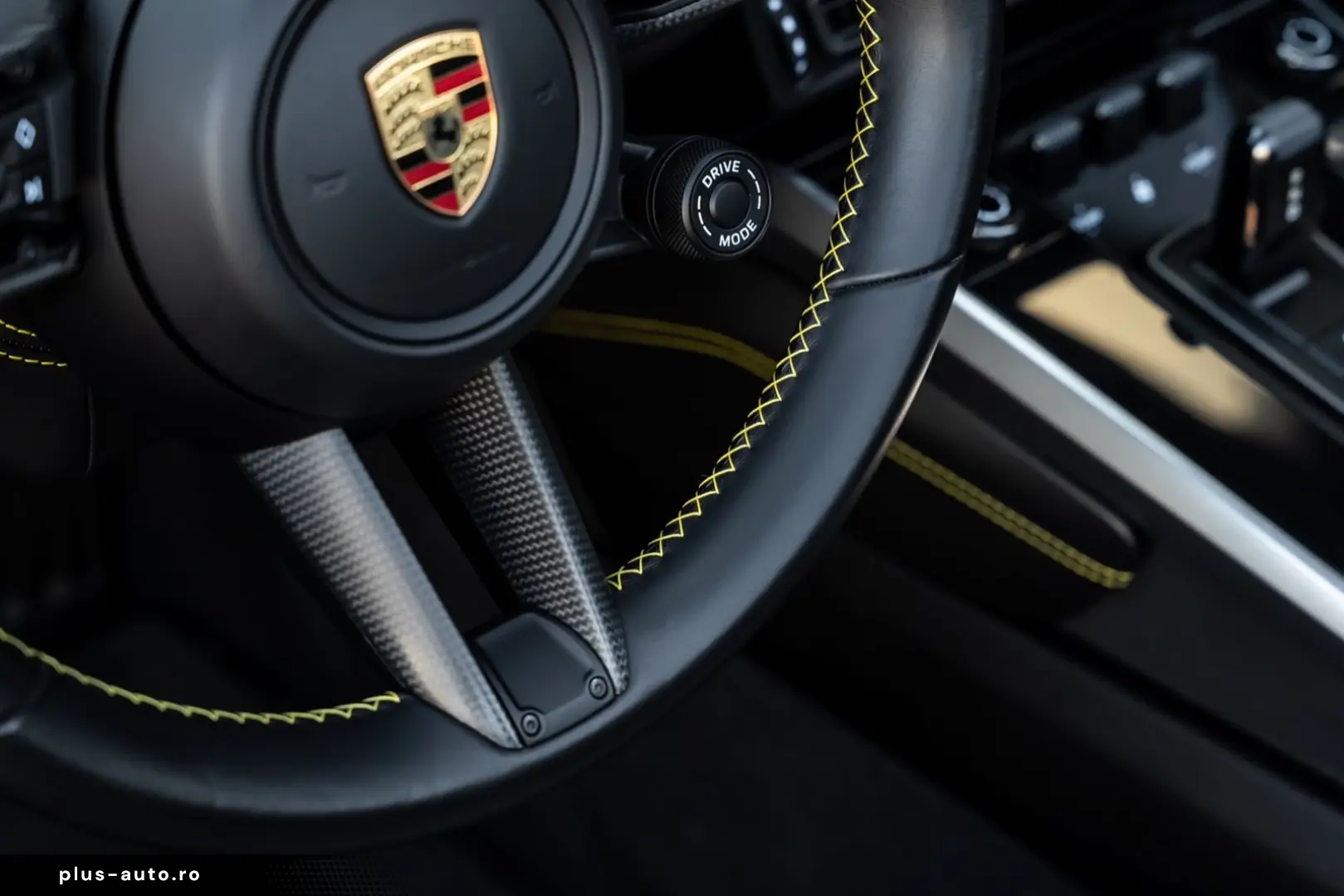 PORSCHE 992.1 Turbo S Cabriolet Burmester Lift PDLS Plus