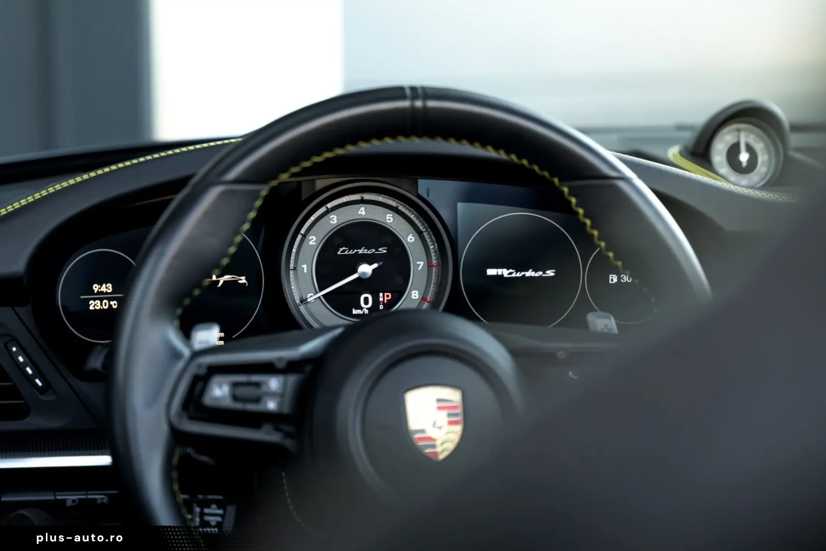 PORSCHE 992.1 Turbo S Cabriolet Burmester Lift PDLS Plus