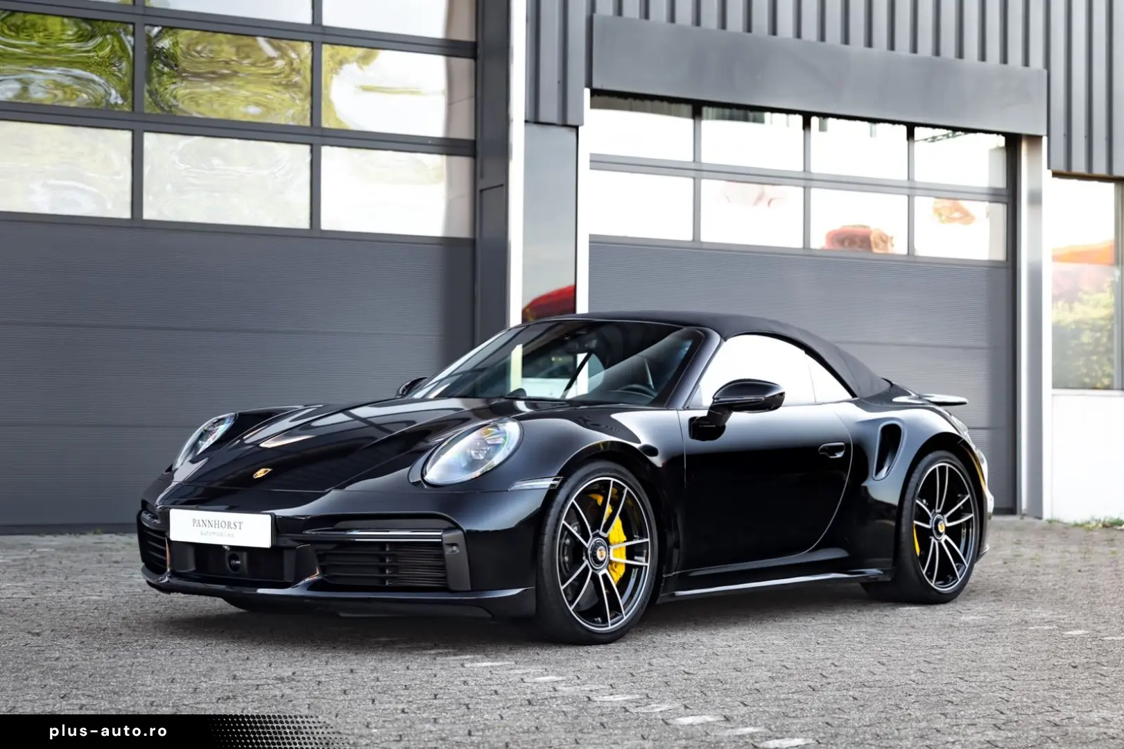 PORSCHE 992.1 Turbo S Cabriolet Burmester Lift PDLS Plus