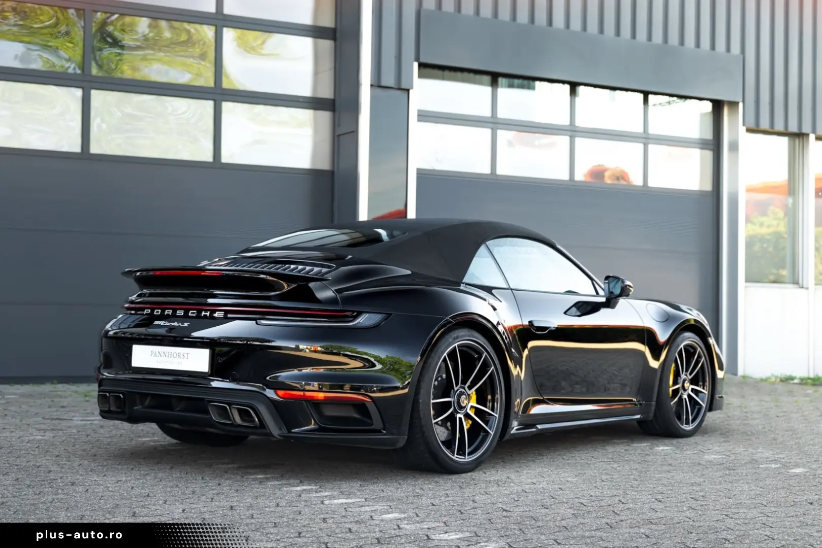 PORSCHE 992.1 Turbo S Cabriolet Burmester Lift PDLS Plus