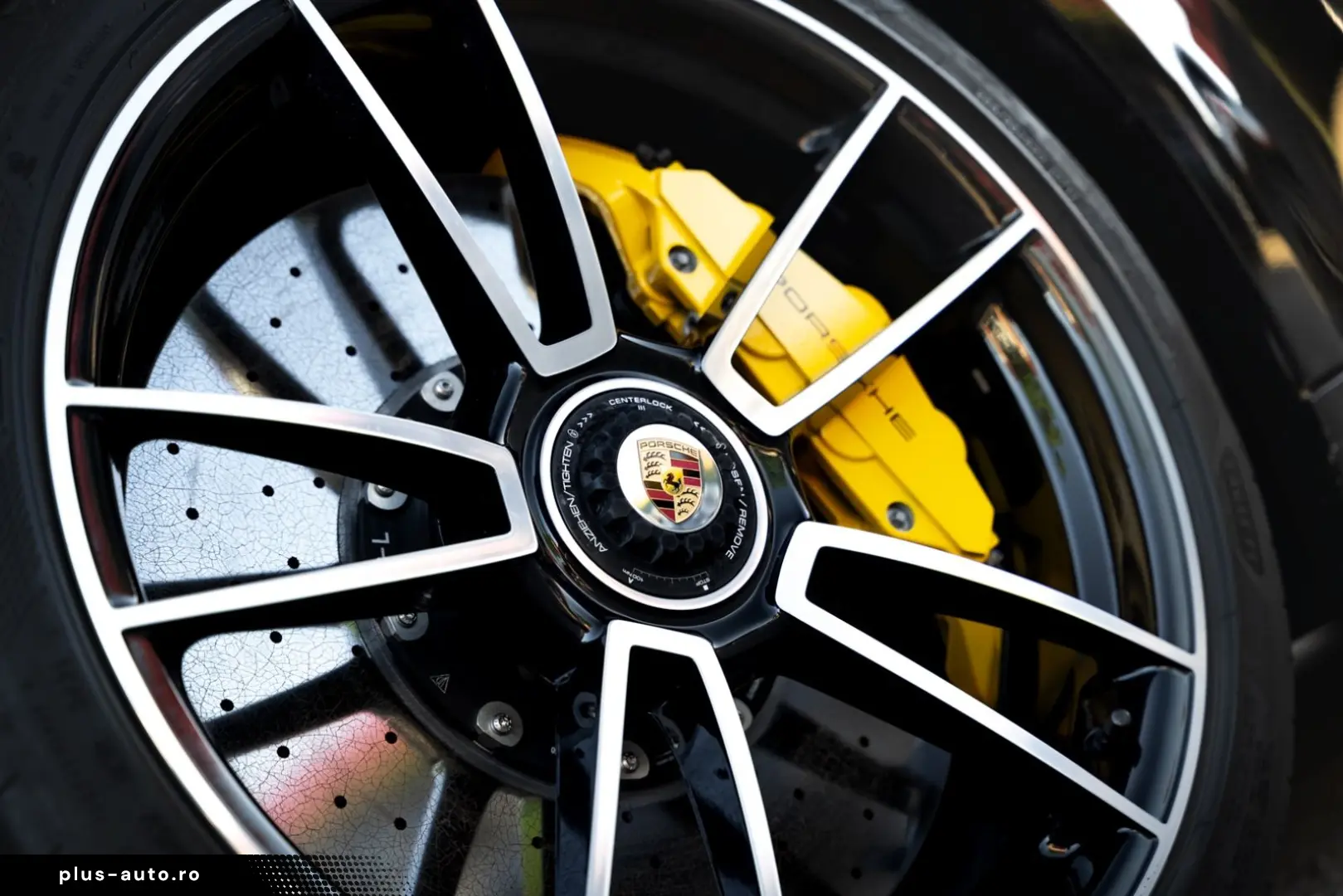 PORSCHE 992.1 Turbo S Cabriolet Burmester Lift PDLS Plus