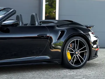 PORSCHE 992.1 Turbo S Cabriolet Burmester Lift PDLS Plus