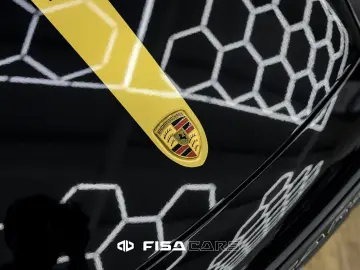 PORSCHE 911 Carrera GTS T-Hybrid Cabriolet Netto