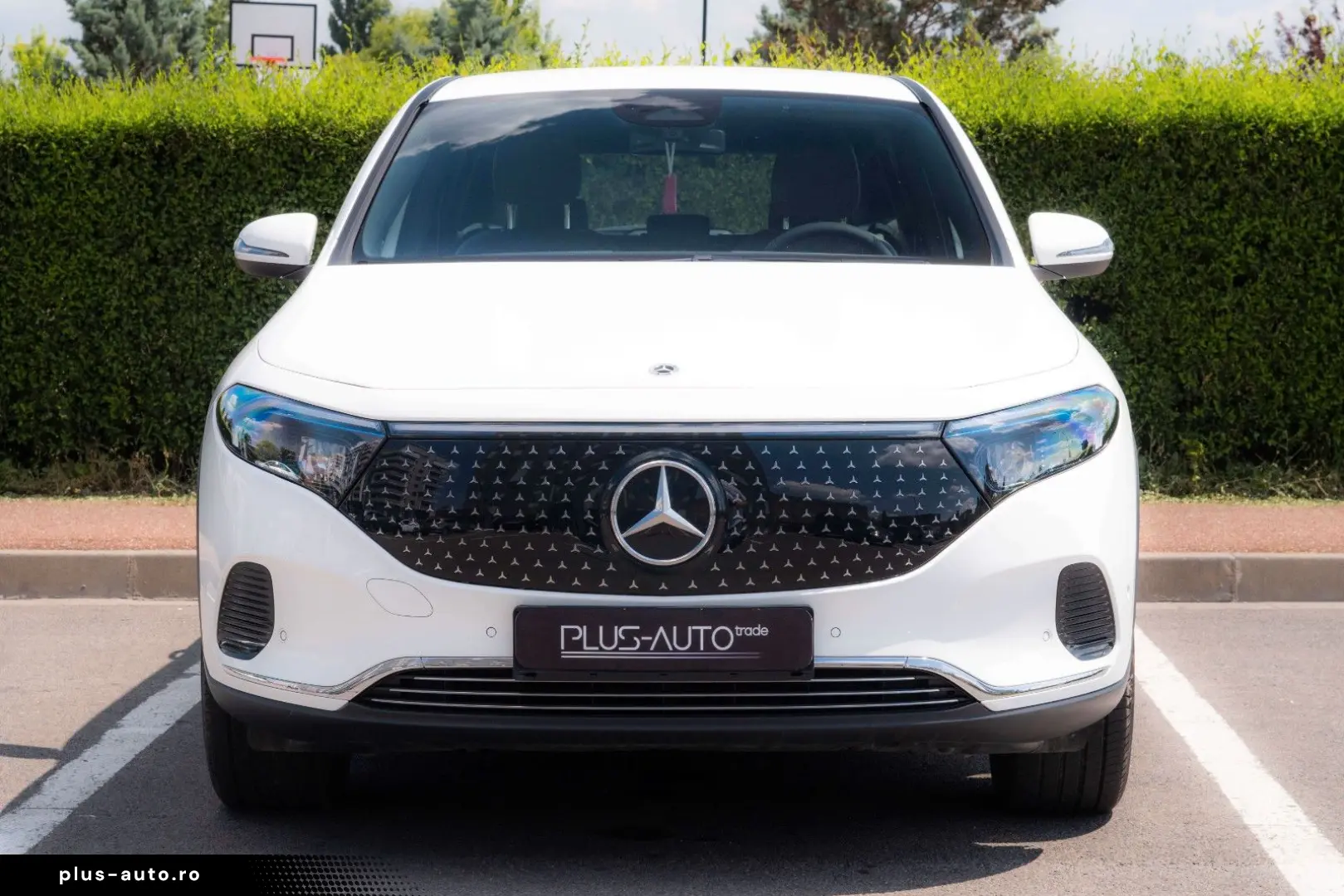 MERCEDES-BENZ EQA 250