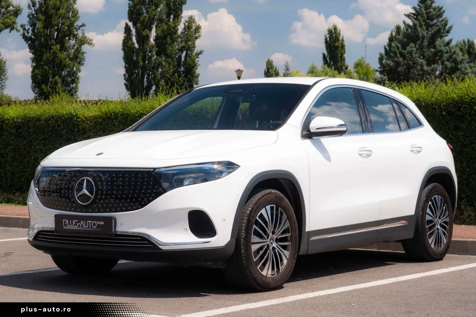 MERCEDES-BENZ EQA 250