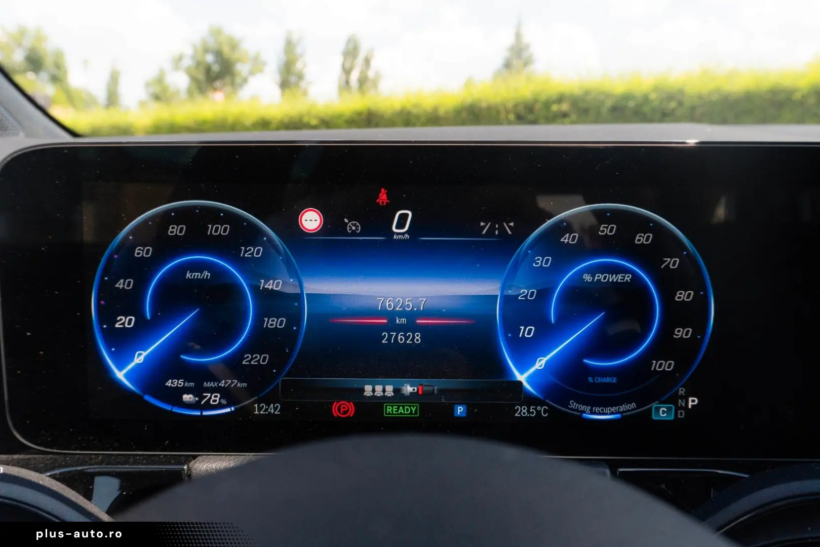 MERCEDES-BENZ EQA 250