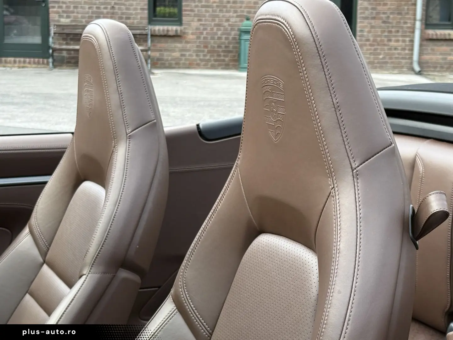 PORSCHE 992  911 Carrera Cabriolet HD-MATRIX BOSE SPORTA
