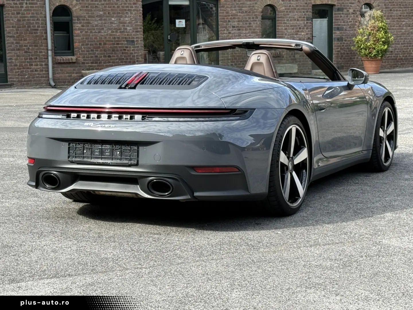 PORSCHE 992  911 Carrera Cabriolet HD-MATRIX BOSE SPORTA