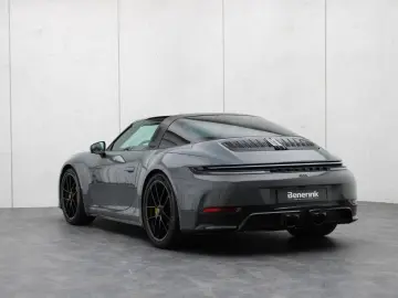 PORSCHE 911 992.2 Targa 4 GTS  PCCB Burmester  Lift  Clu