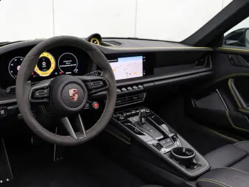 PORSCHE 911 992.2 Targa 4 GTS  PCCB Burmester  Lift  Clu
