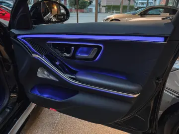 MERCEDES-BENZ S 580 L S63 AMG Umbau Chauffeur Pano Burmester