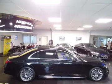 MERCEDES-BENZ S 580 e L AMG 4M Pano Chauf LederExclu…