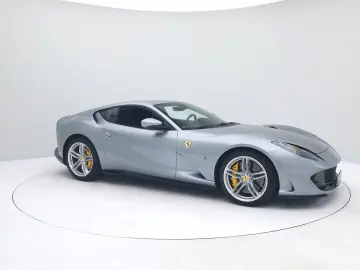 FERRARI 812 Superfast - FERRARI HAMBURG