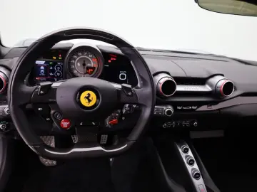 FERRARI 812 Superfast - FERRARI HAMBURG