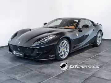FERRARI 812 Superfast 6.5 V12