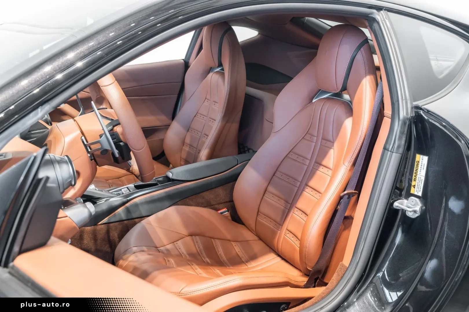 FERRARI 812 Superfast 6.5 V12