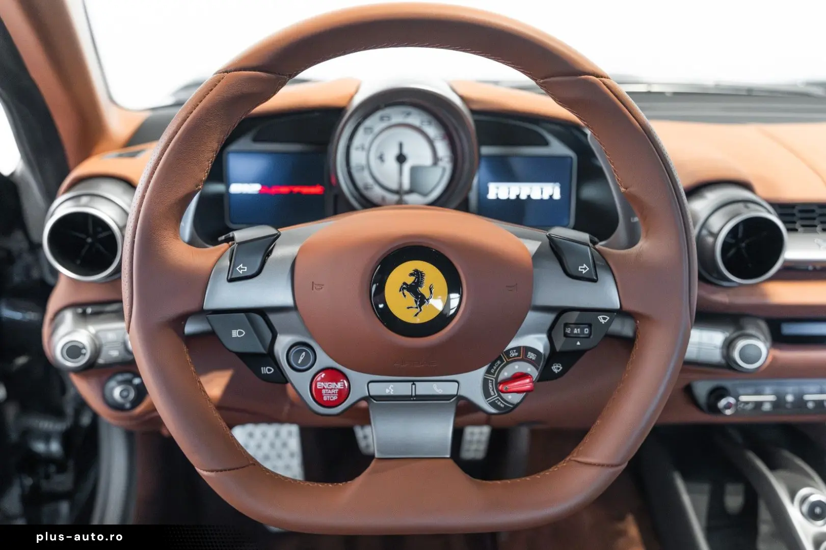FERRARI 812 Superfast 6.5 V12