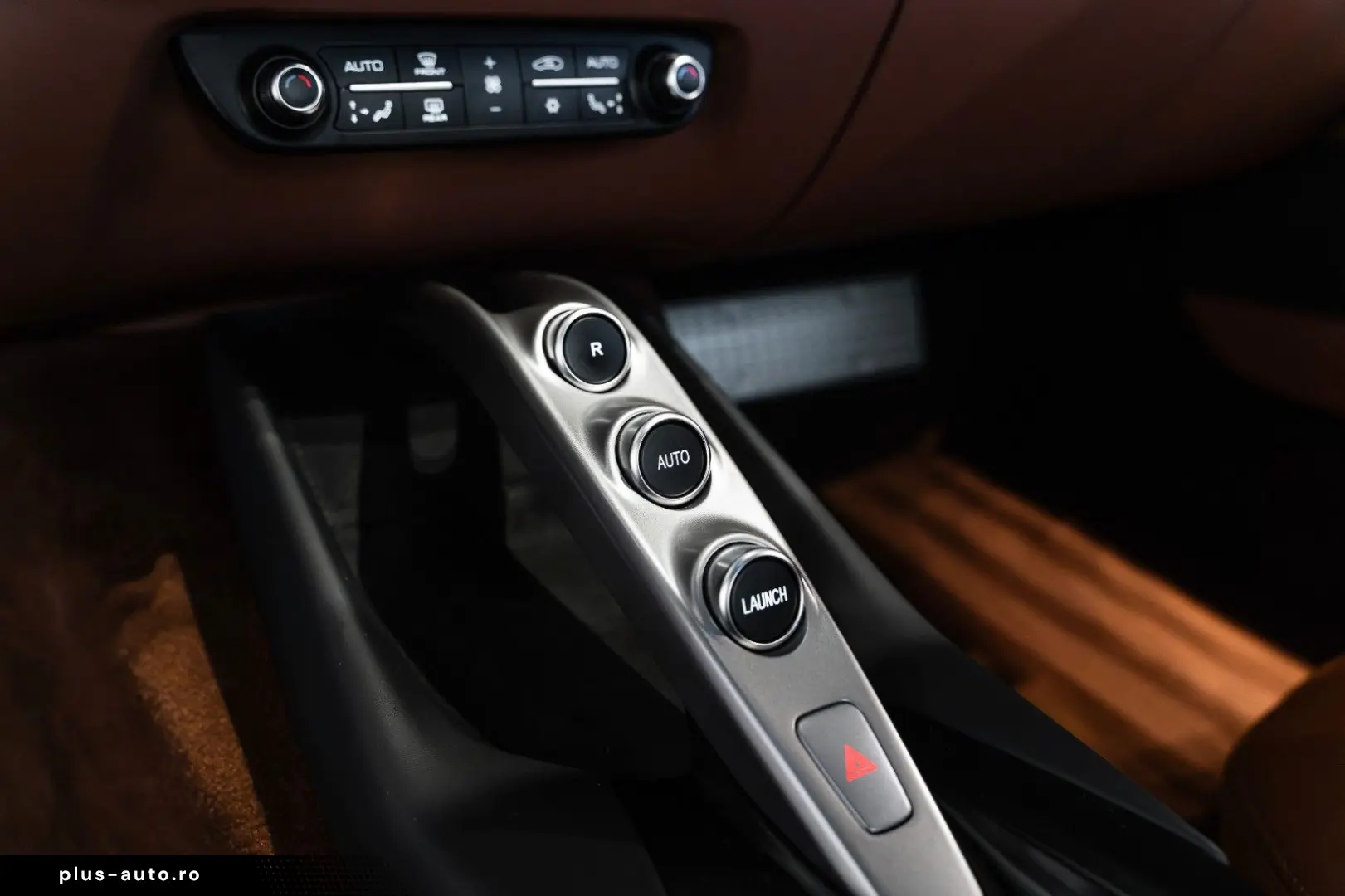 FERRARI 812 Superfast 6.5 V12