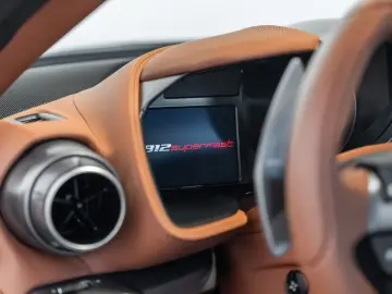 FERRARI 812 Superfast 6.5 V12